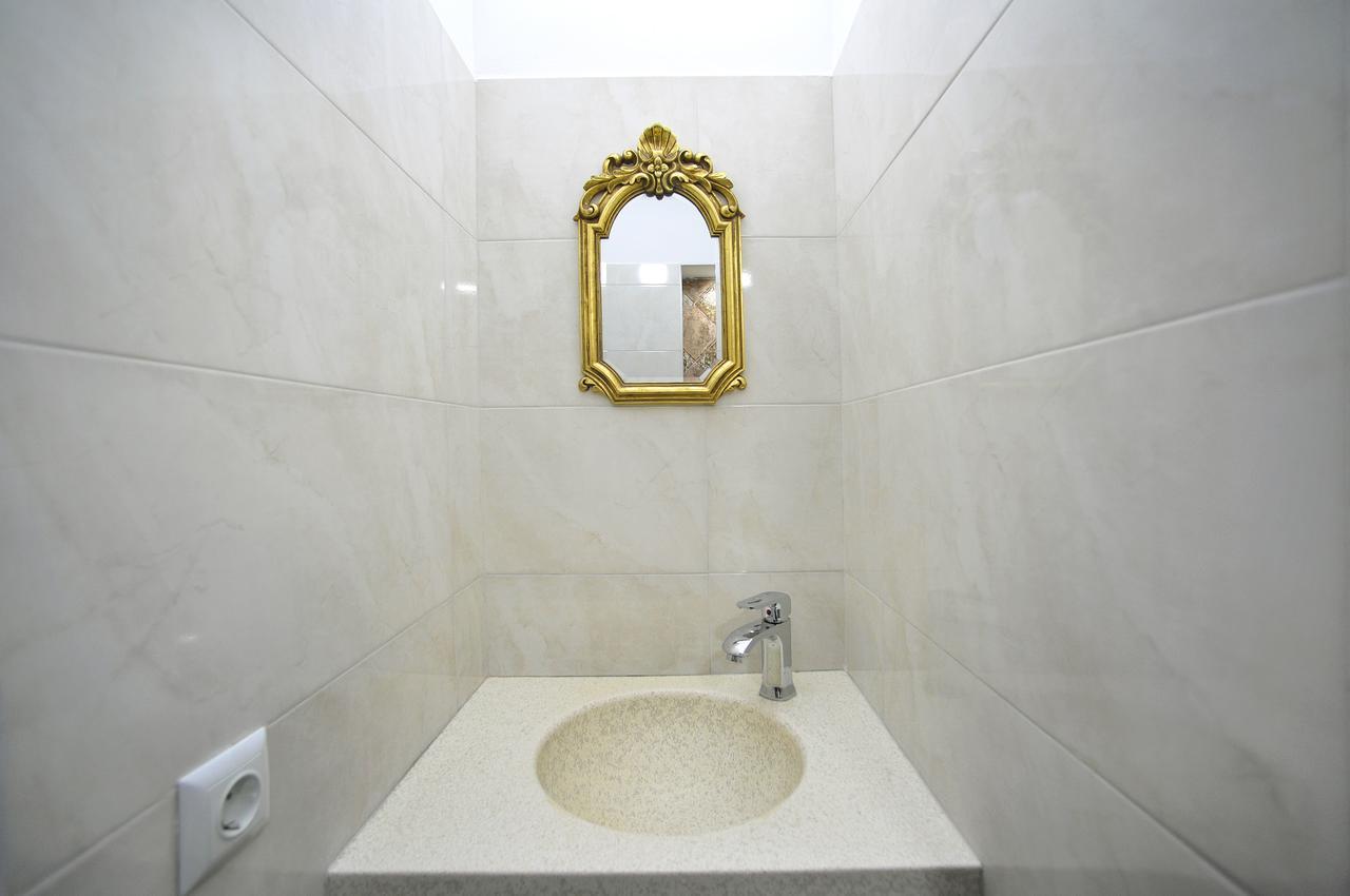 Rk City Hotel Tbilisi Ngoại thất bức ảnh