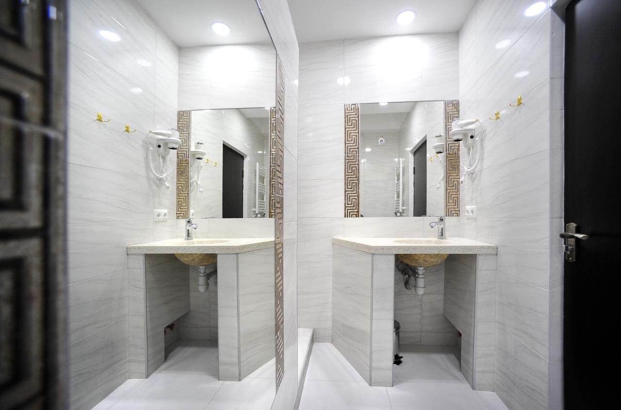 Rk City Hotel Tbilisi Ngoại thất bức ảnh