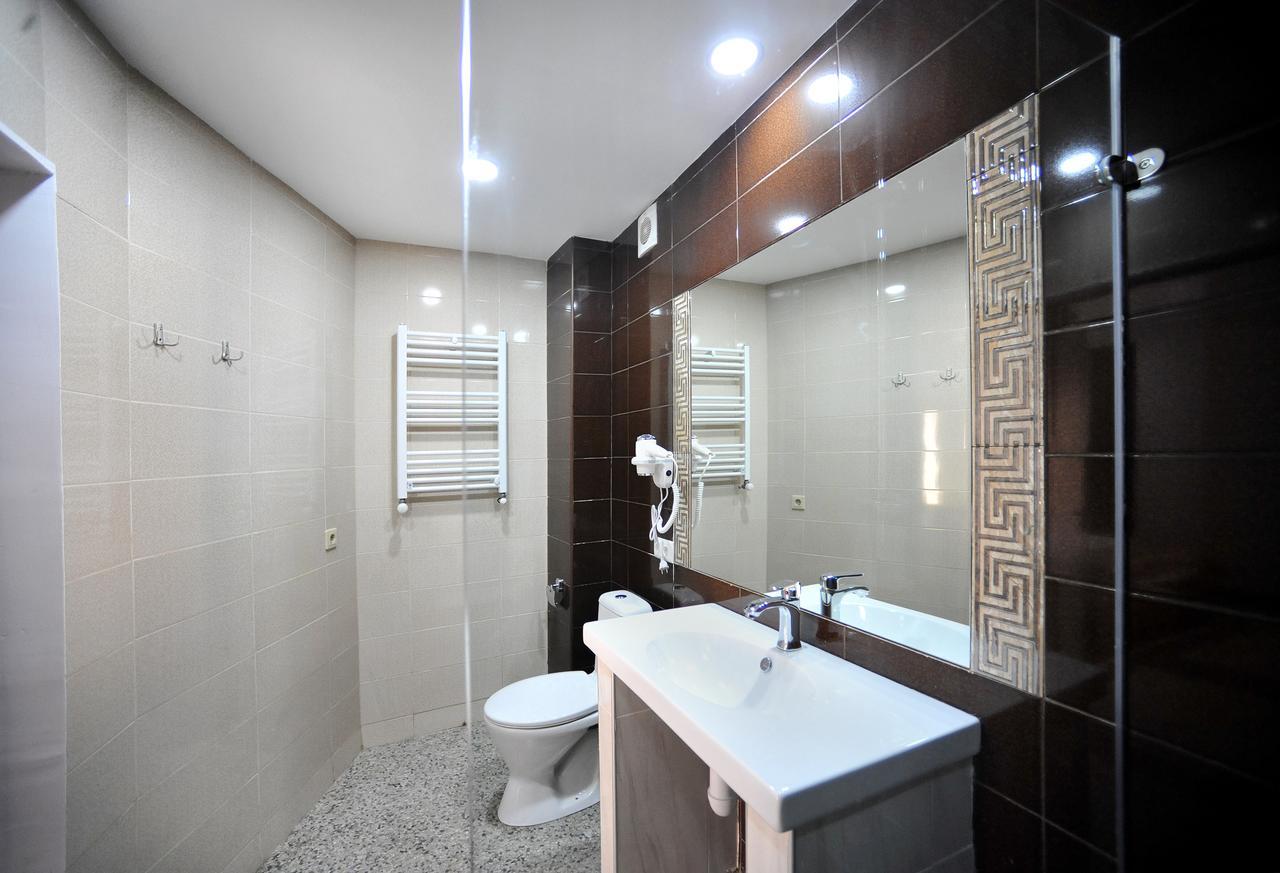 Rk City Hotel Tbilisi Ngoại thất bức ảnh